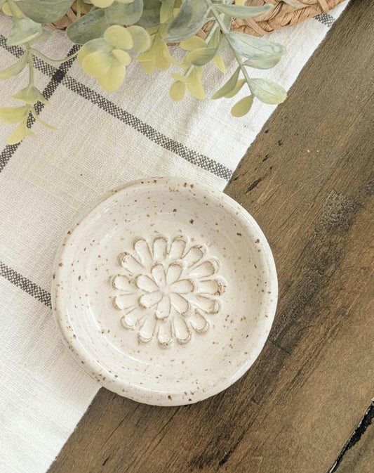 Ceramic Garlic Grater Dish Handcrafted Modern Kitchen Accessories Vintage Farmhouse